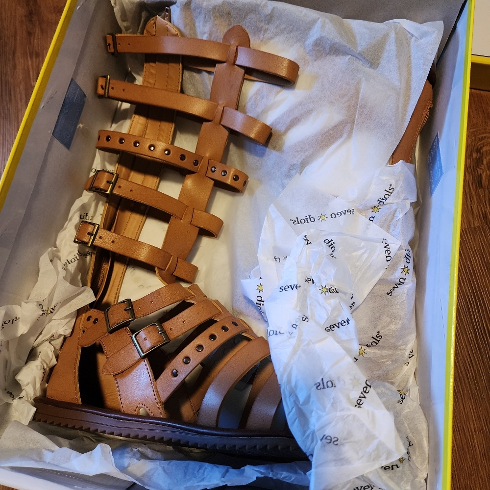Gladiator sandals 9.5 brand new!